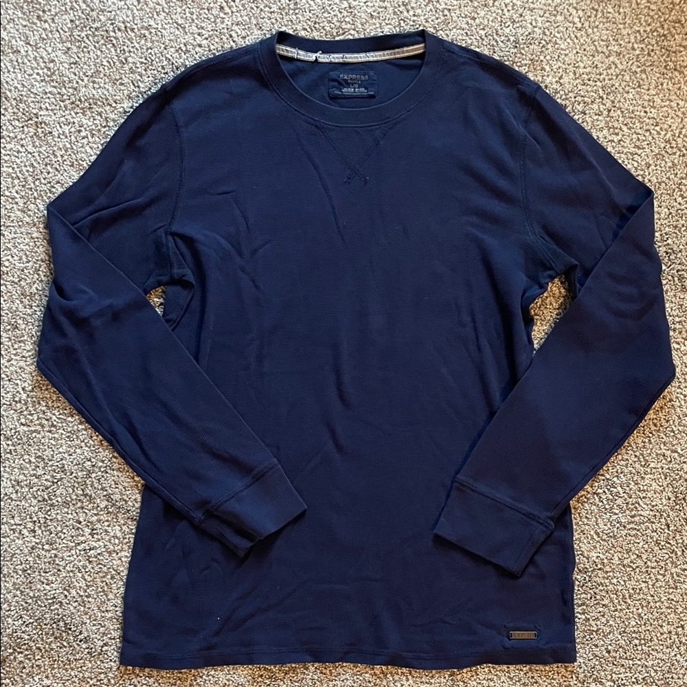 Men’s Express Navy Top